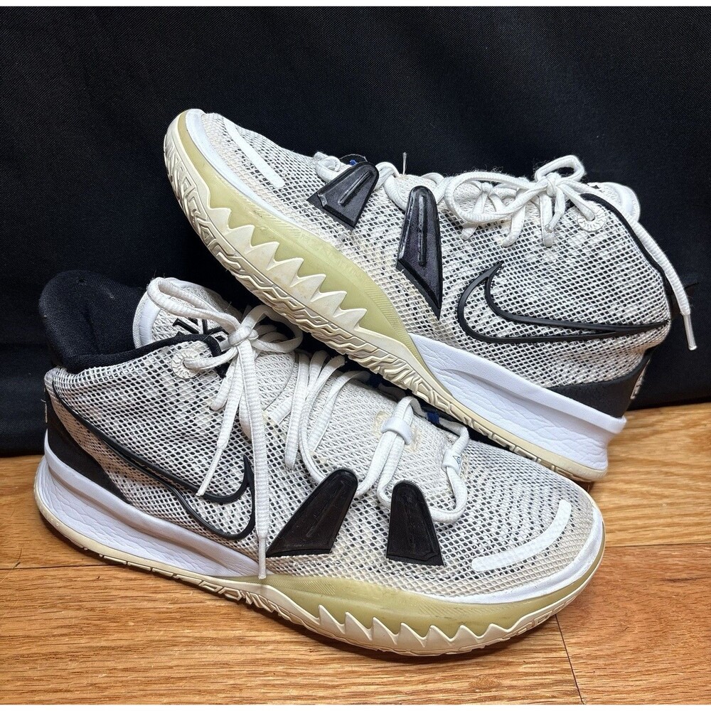 Nike Kyrie 7 Black Glow Hyper CQ9326-100 White Men’s Basketball Shoes Size 9.5